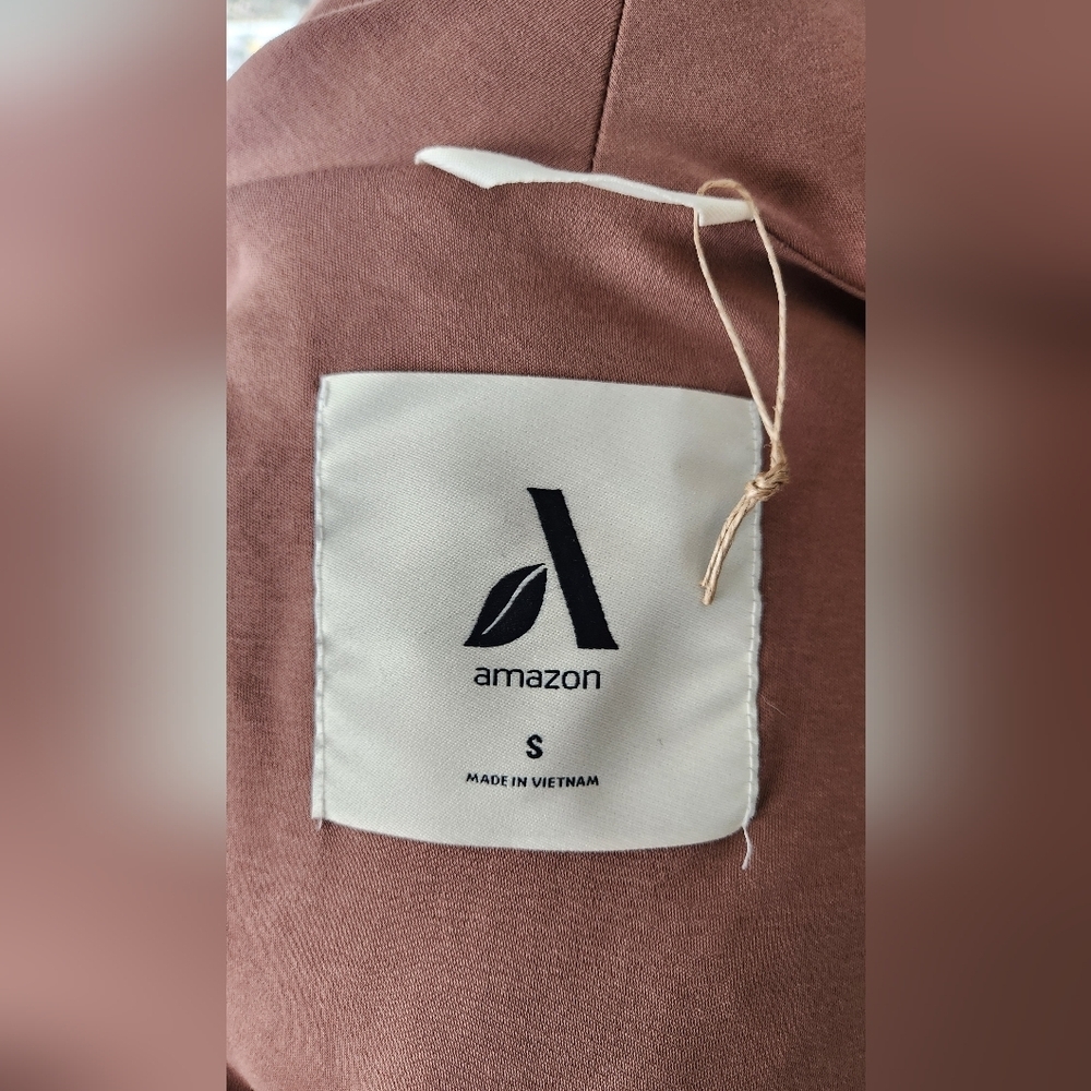 NWOT Amazon Tan Belted Home Coat - Picture 8 of 13